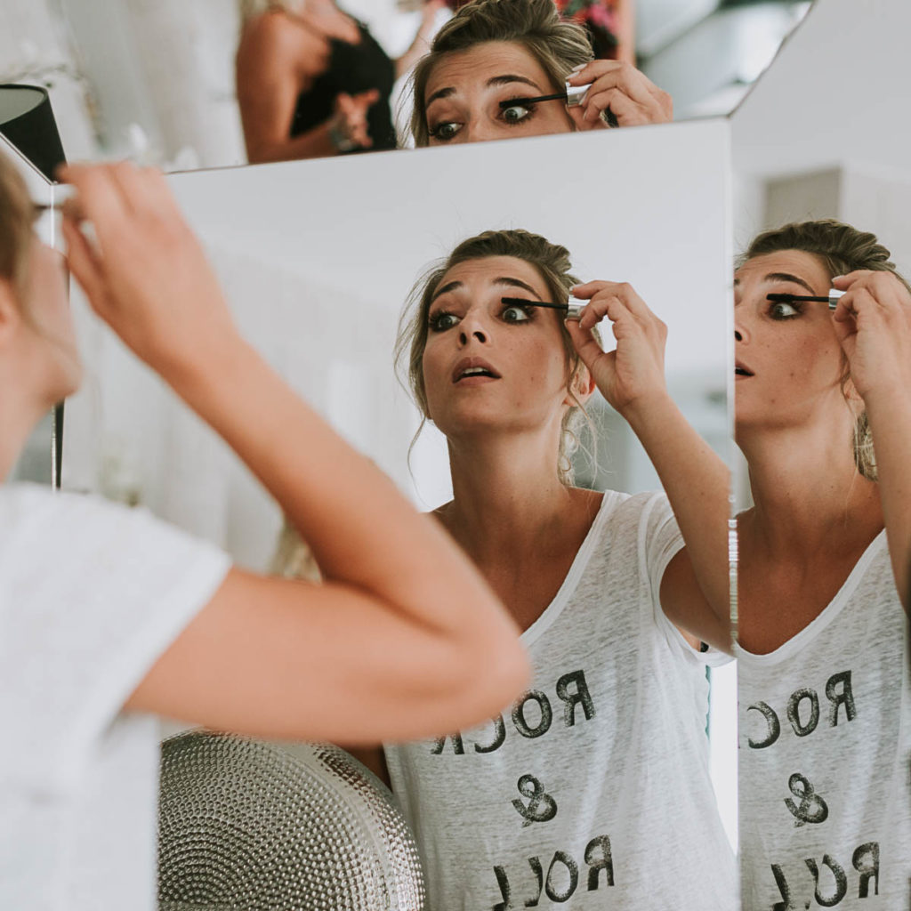 Reportage Mariage Annecy - Préparatifs de la mariée - Photographe Haute Savoie - EMKA Photographe